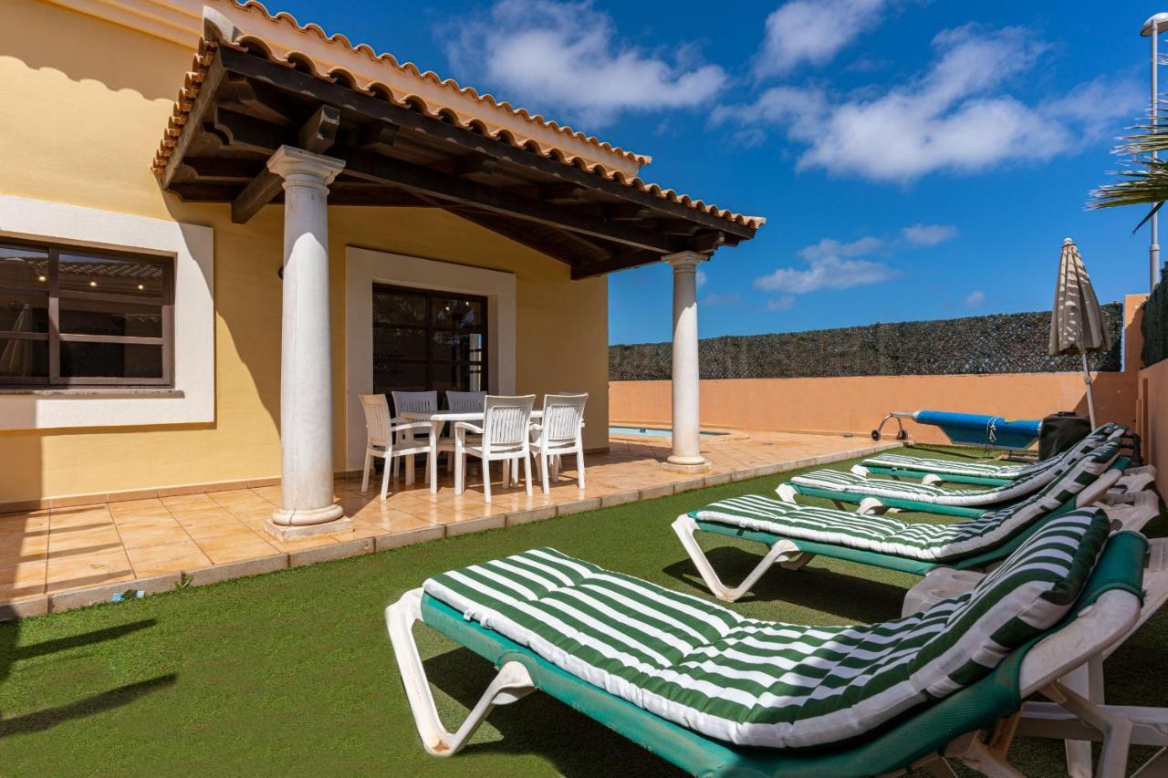 Villa Serenity Private Pool Corralejo By Holidays Home Exterior photo